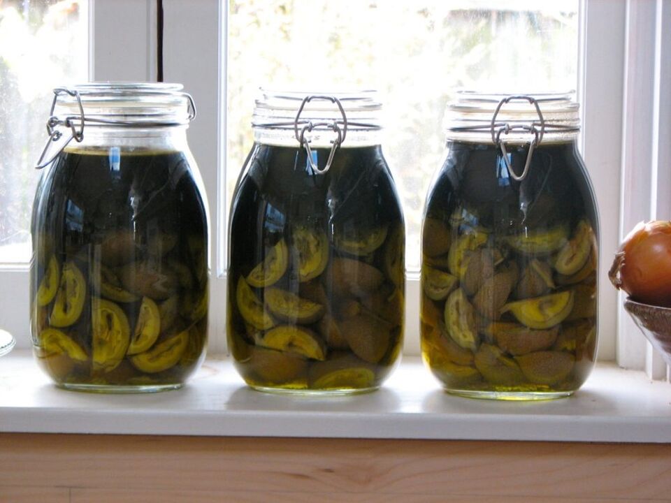 Βάμμα καρυδιών και κηροζίνης για την αντιμετώπιση των θηλωμάτων